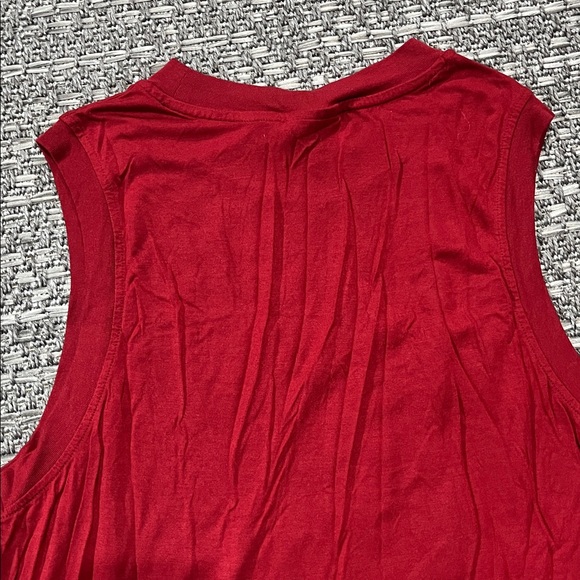 READ Ivy Park | Red Muscle Tee - Picture 7 of 10